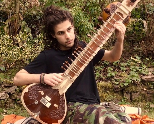 Sitar Lessons London Teacher - Tommy Khosla