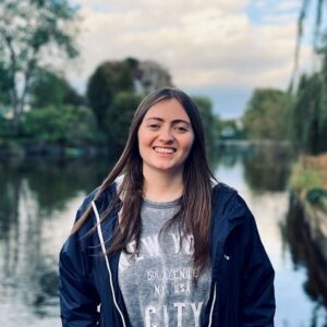 Caroline Phillips - Guitar teacher